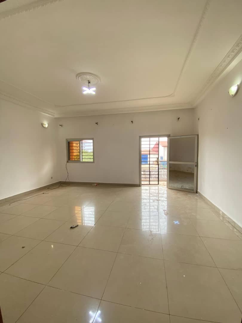 Appartement à  louer, Nsam, Yaoundé 