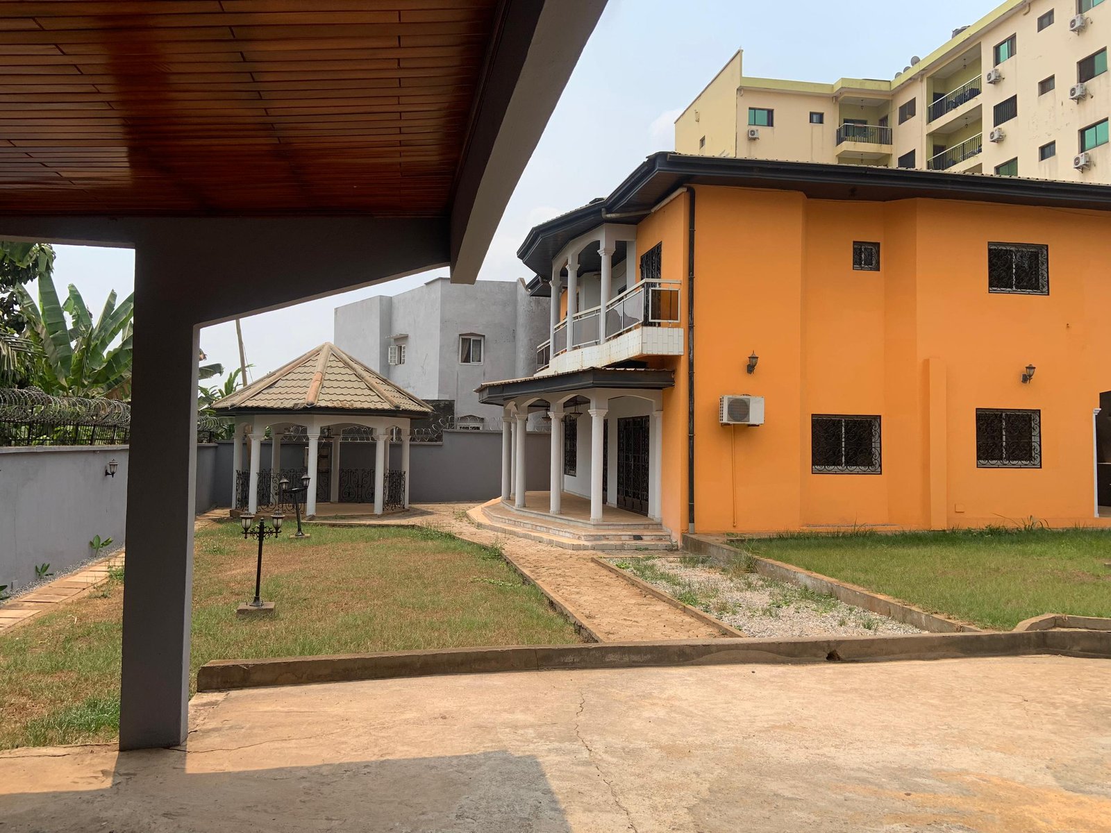 Villa à louer, Fouda, Yaoundé 