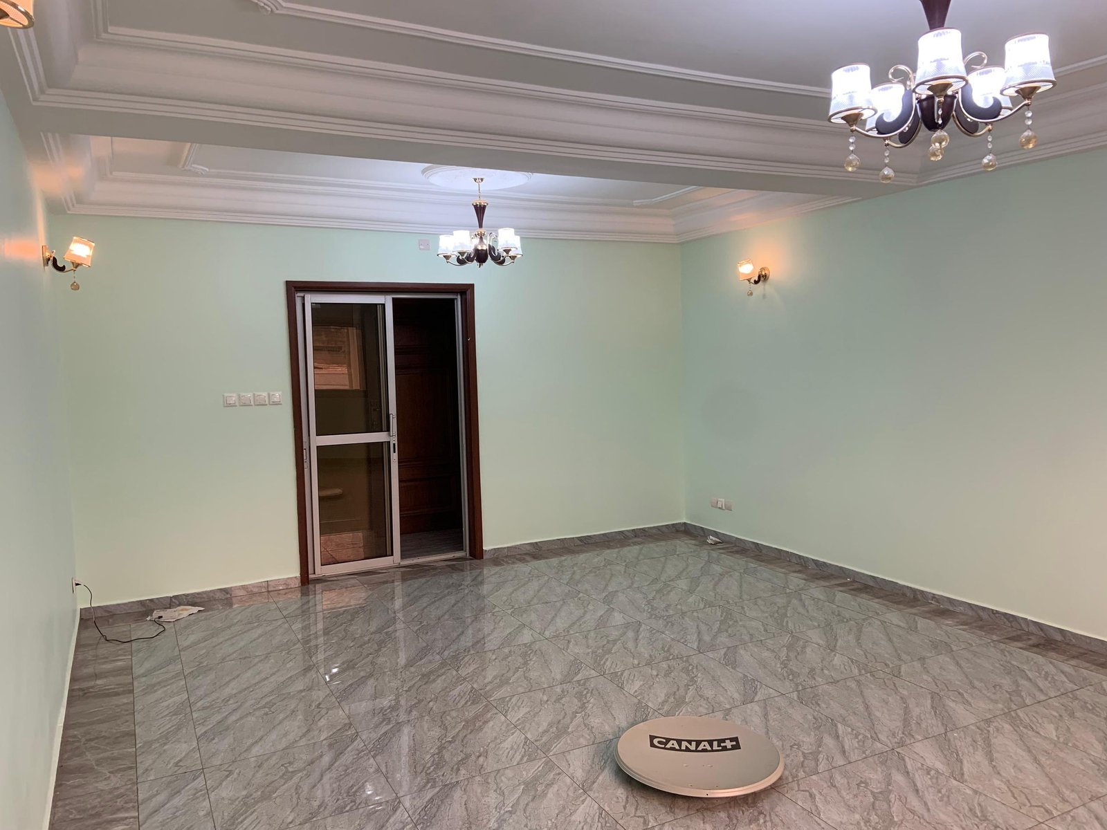Bureau à louer,  Omnisport, Yaoundé  