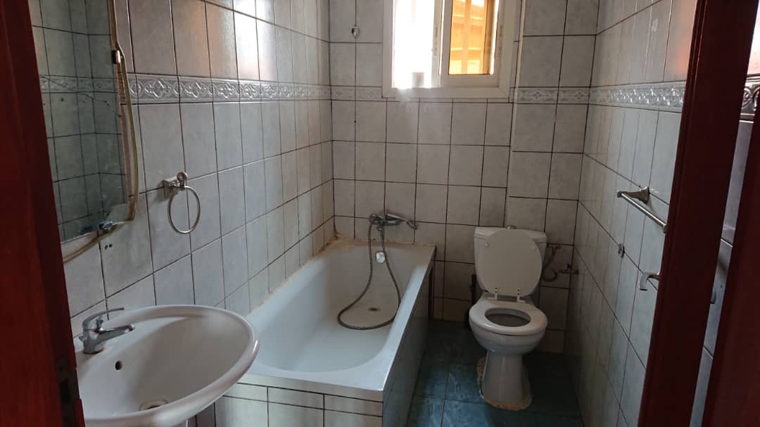 Appartement meublé à louer, Omnisport, Yaoundé 