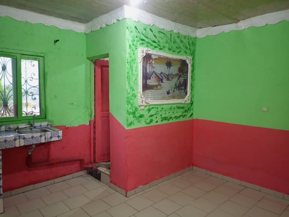 Chambre moderne à louer, Biyem assi, Yaoundé 