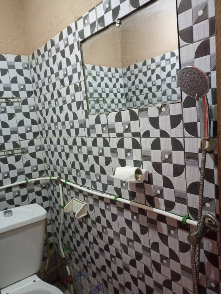 Chambre moderne à louer, Biyem assi, Yaoundé 