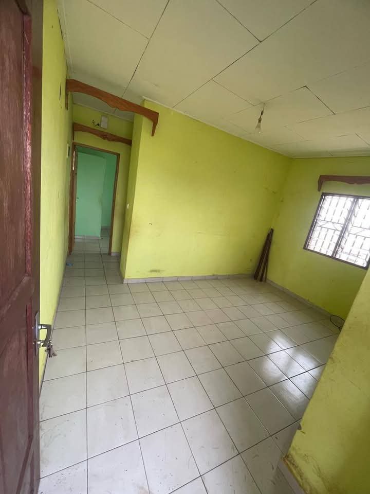 Studio moderne à louer, Biyem assi, Yaoundé 