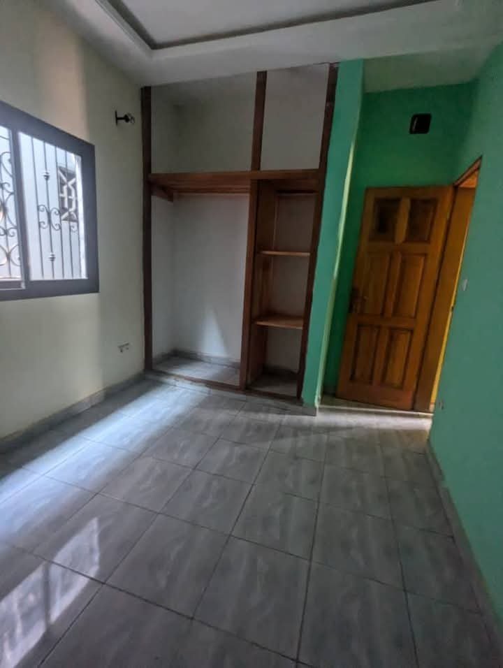 Appartement à louer, Biyem assi, Yaoundé  