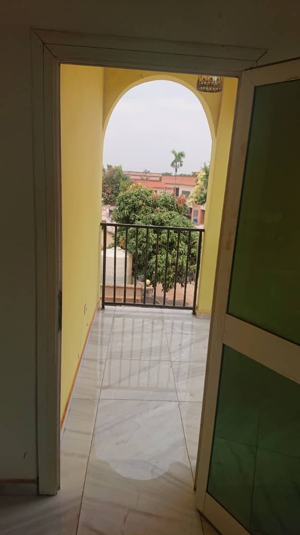 Appartement à louer, Santa barbara, Yaoundé 