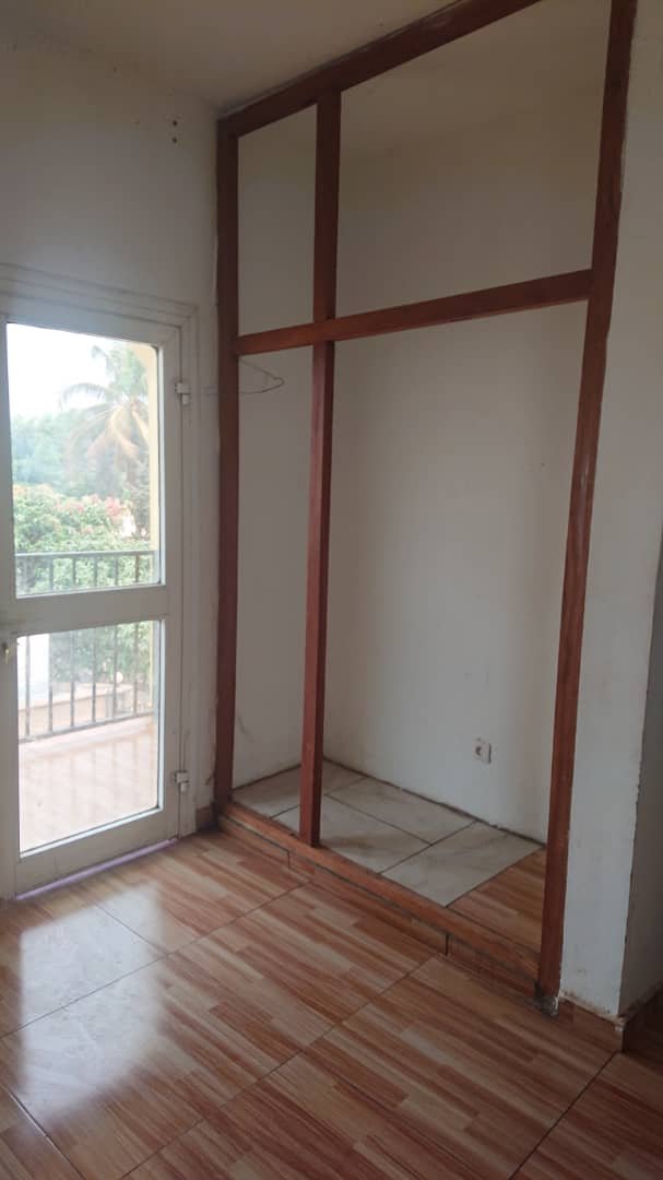 Appartement à louer, Santa barbara, Yaoundé 