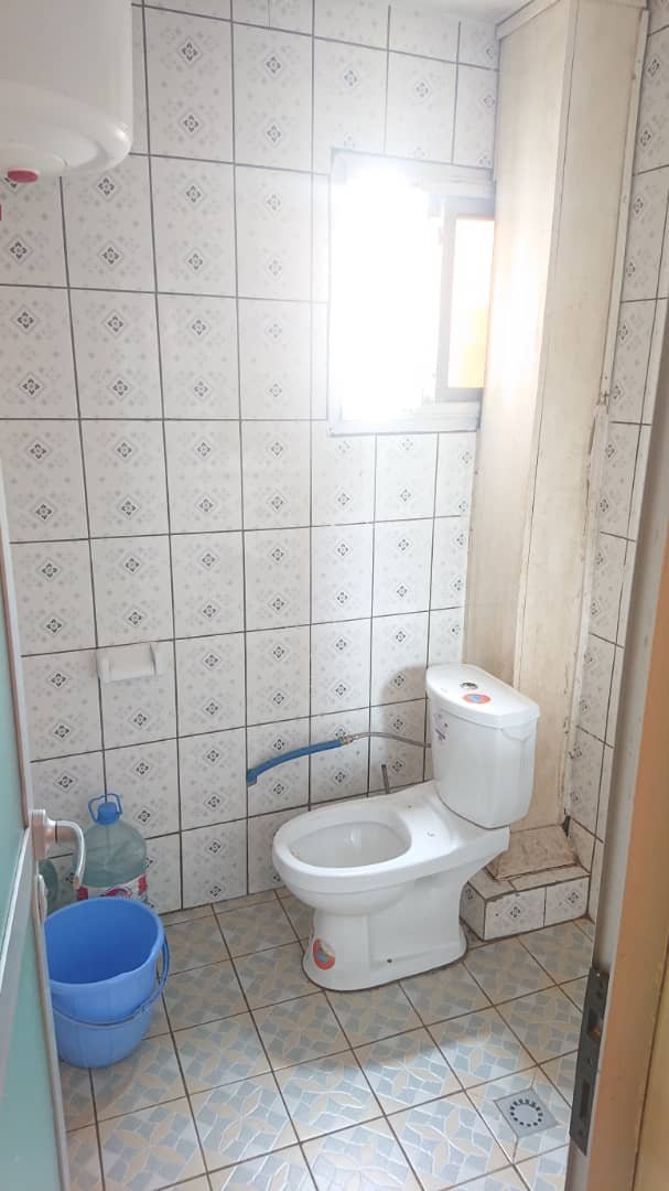Studio meublé à louer, Santa Barbara, Yaoundé 