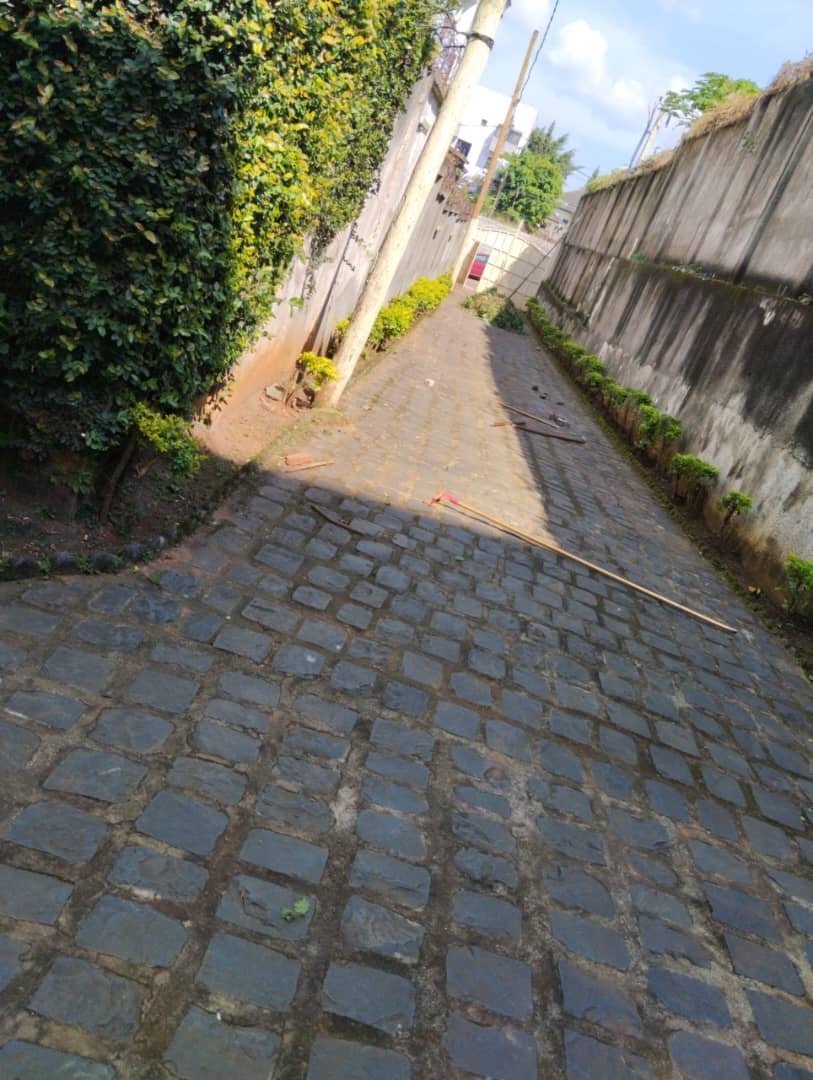 Duplex à louer, Golf, Yaoundé 
