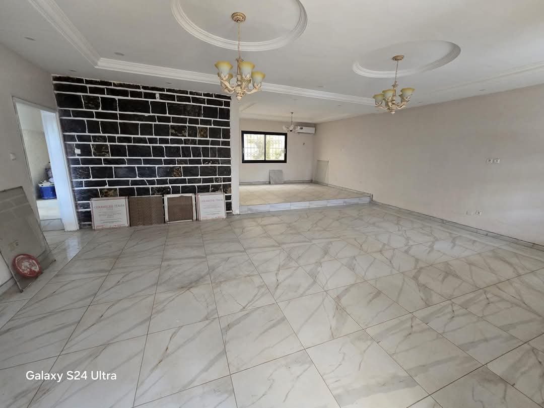 Duplex à louer, Bastos, Yaoundé  