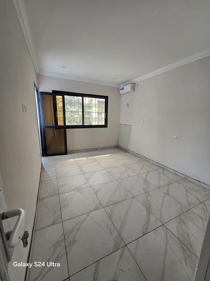 Duplex à louer, Bastos, Yaoundé  