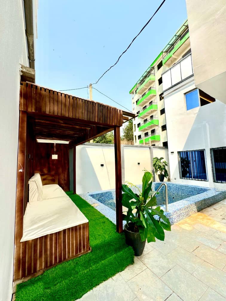 Duplex neuf à vendre, Bastos, Yaoundé 