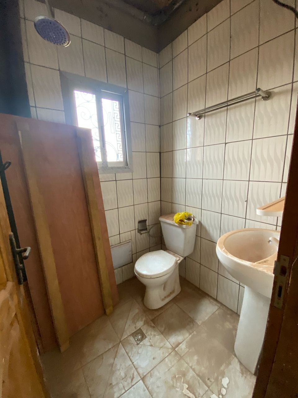 Studio à louer, Damas, Yaoundé 