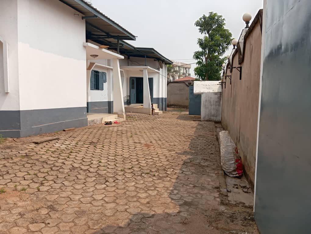 Maison titré à vendre etoa meki, Yaoundé 