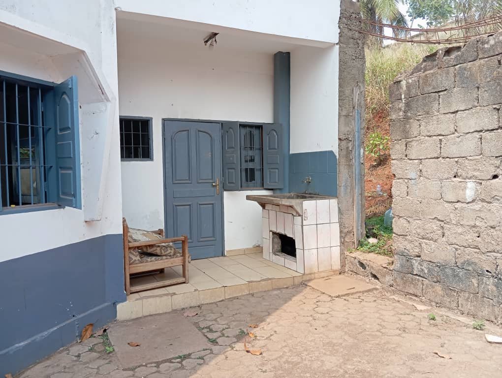 Maison titré à vendre etoa meki, Yaoundé 