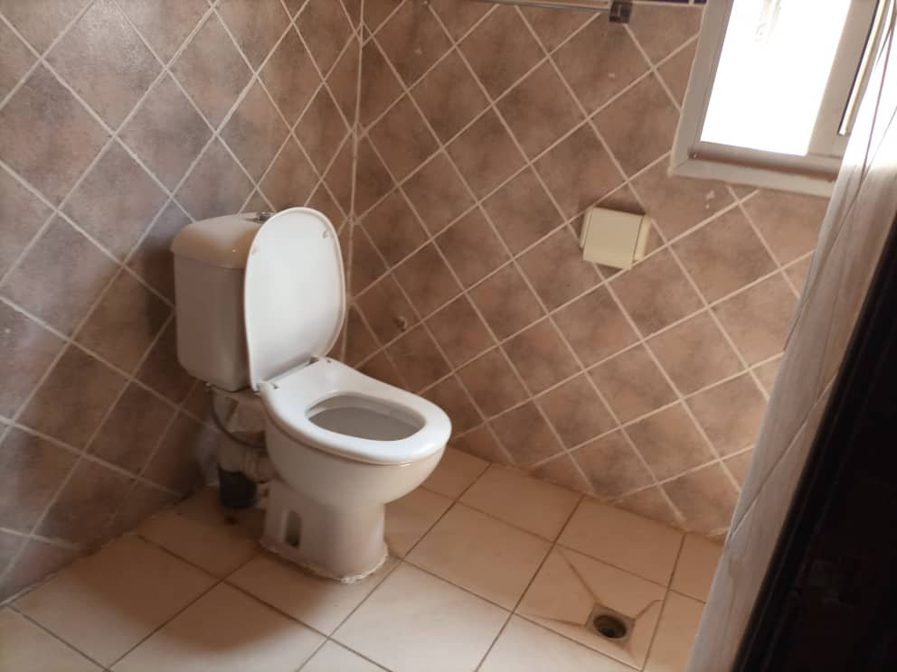 Duplex à louer, Golf, Yaoundé  