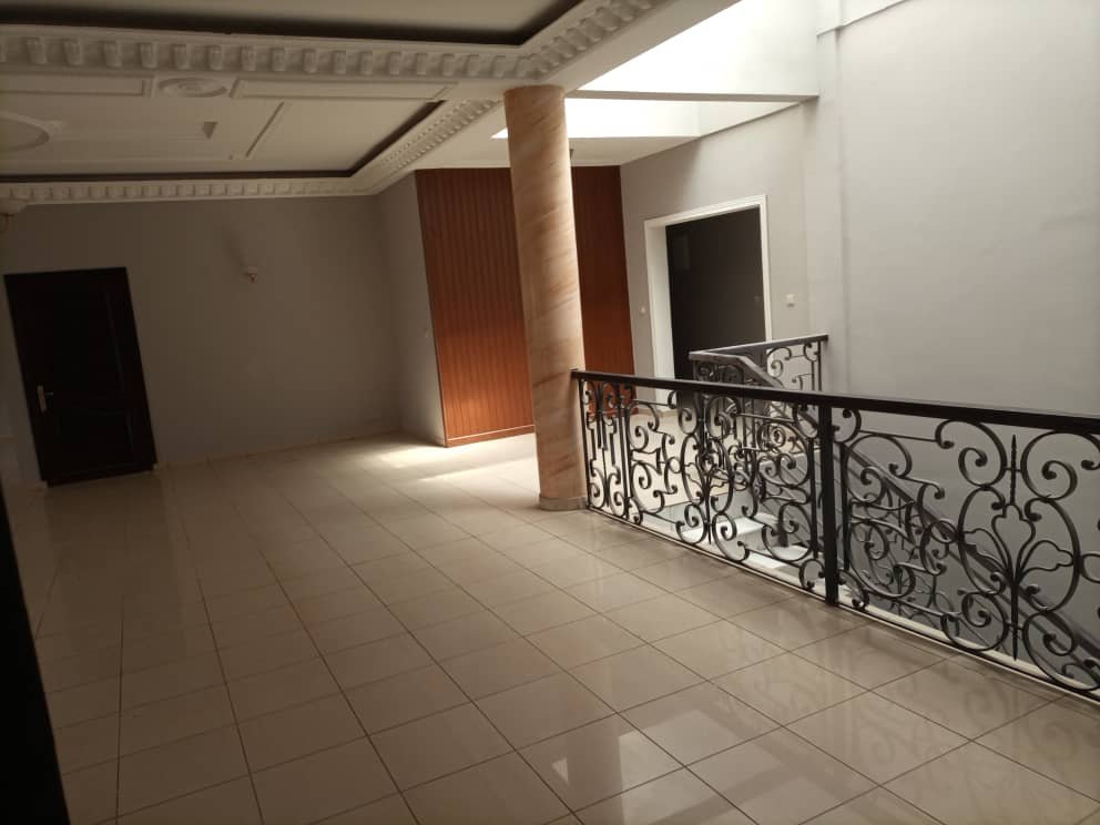 Duplex à louer, Golf, Yaoundé  