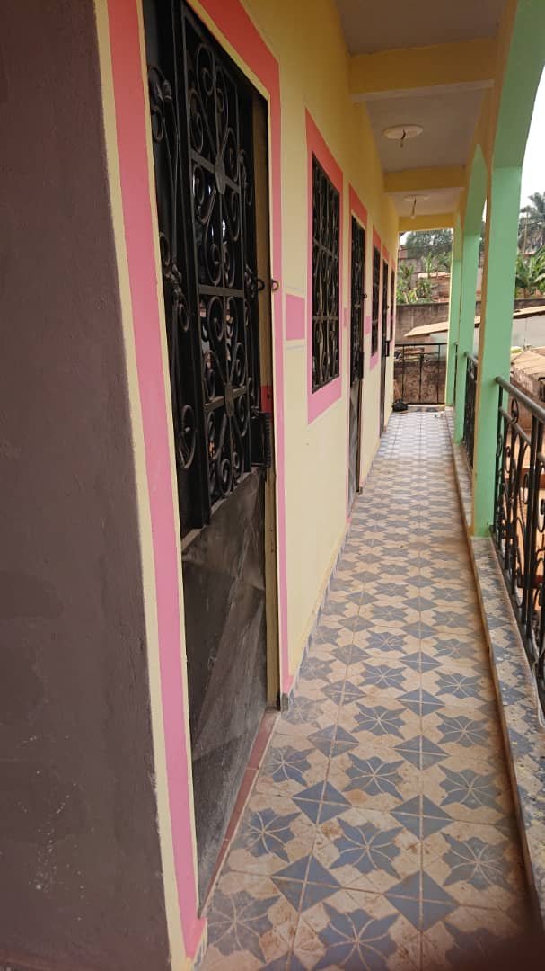 Chambre moderne à louer, Nkolbisson, Yaoundé 