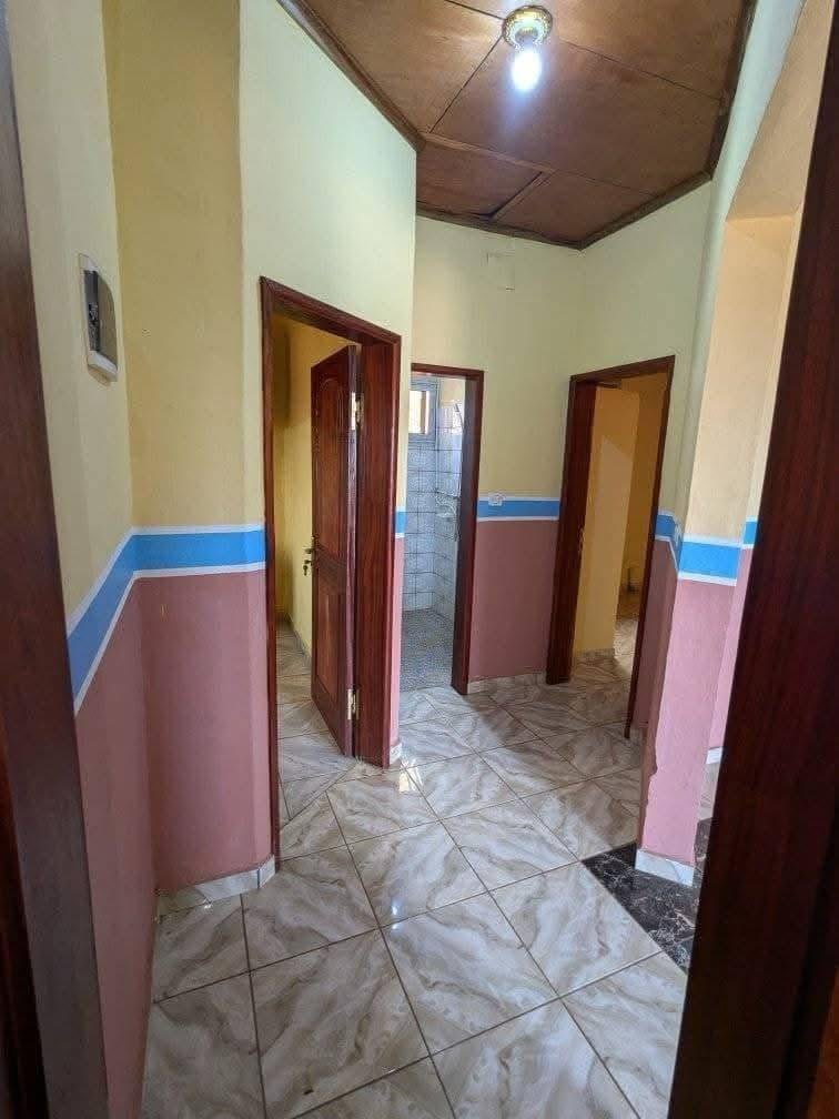 Appartement à louer, Fougerole, Yaoundé  
