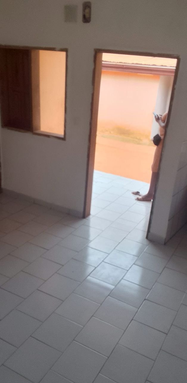 Studio à louer, Eleveur, Yaoundé 