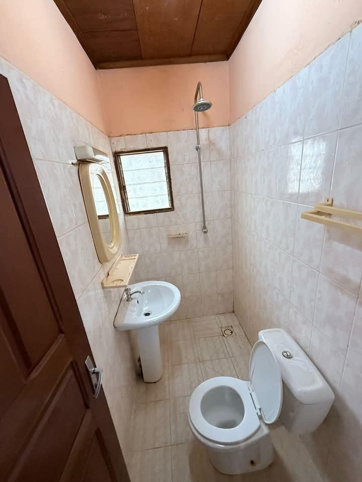 Villa à louer, Fougerole, Yaoundé 