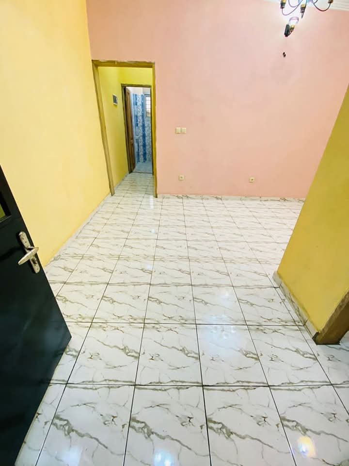 Studio  à  louer, Messassi, Yaoundé 