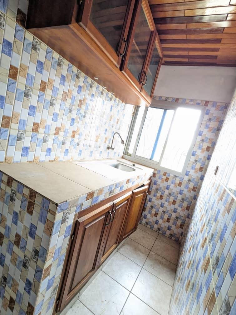 Studio moderne à louer, Emana, Yaoundé 