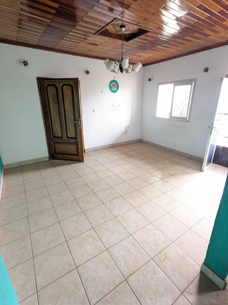 Studio moderne à louer, Emana, Yaoundé 