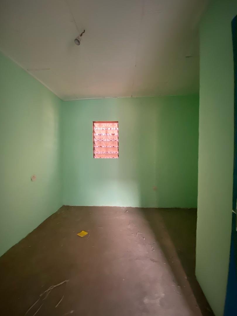 studio à louer, Tongolo, Yaoundé  