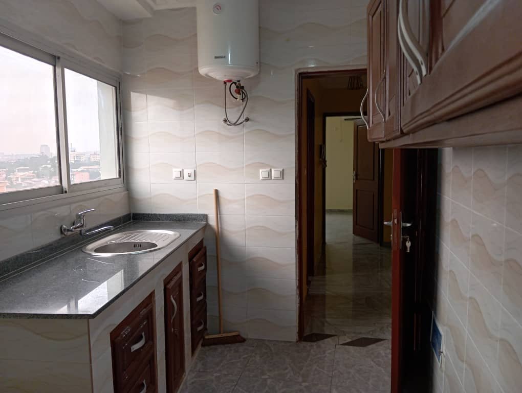 Appartement à louer, Omnisport, Yaoundé 