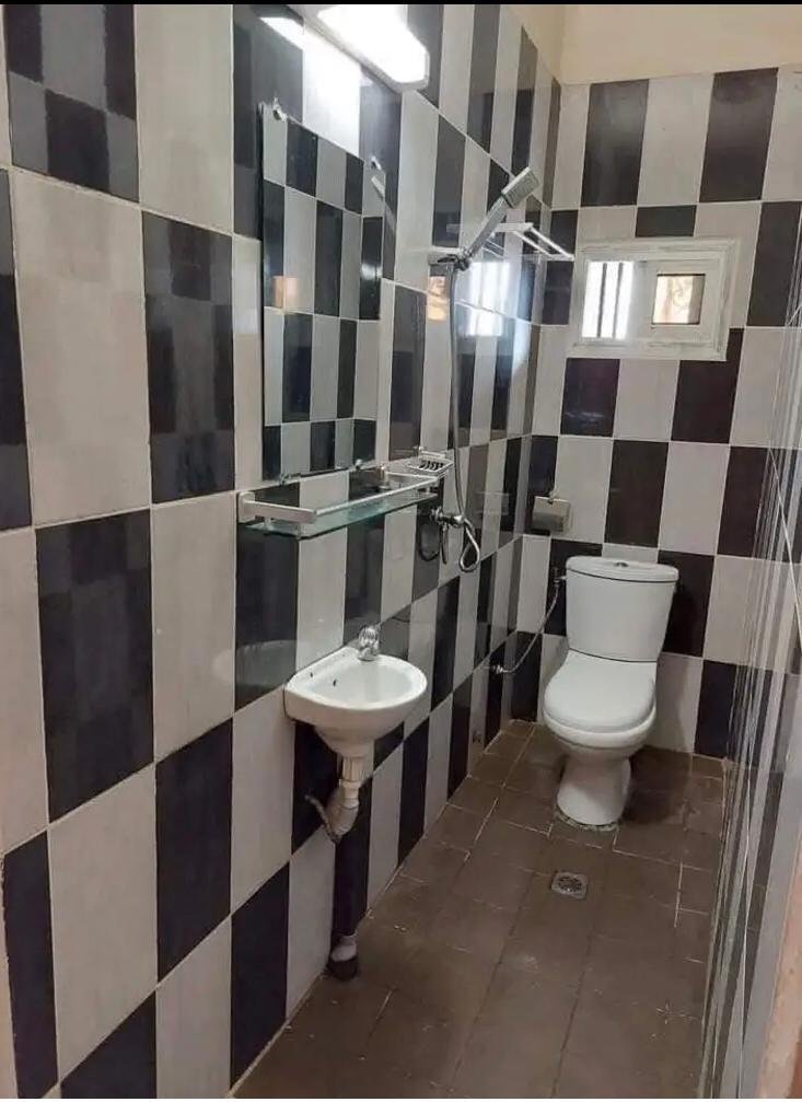 Chambre moderne à louer, Titi garage, Yaoundé 