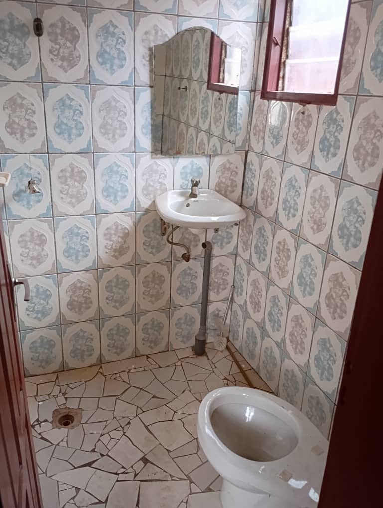 Studio à louer, Biteng, Yaoundé 