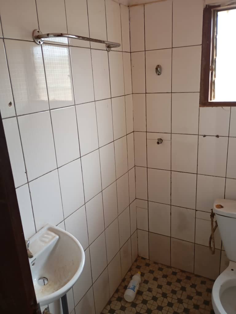 Studio à louer, Biteng, Yaoundé 