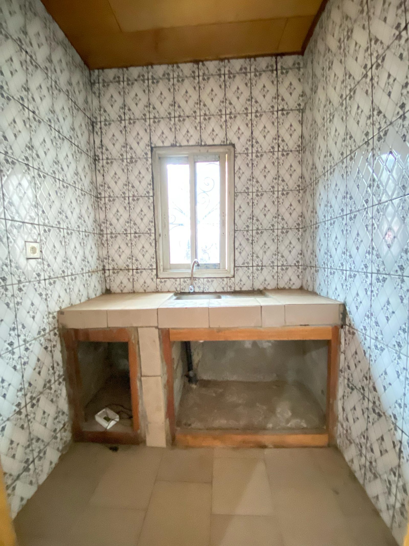 Studio moderne à louer, Efoulan, Yaoundé 