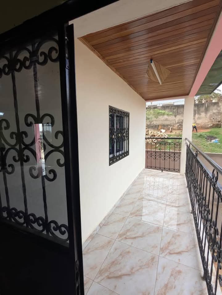 Appartement à louer, Santa Barbara, Yaoundé 