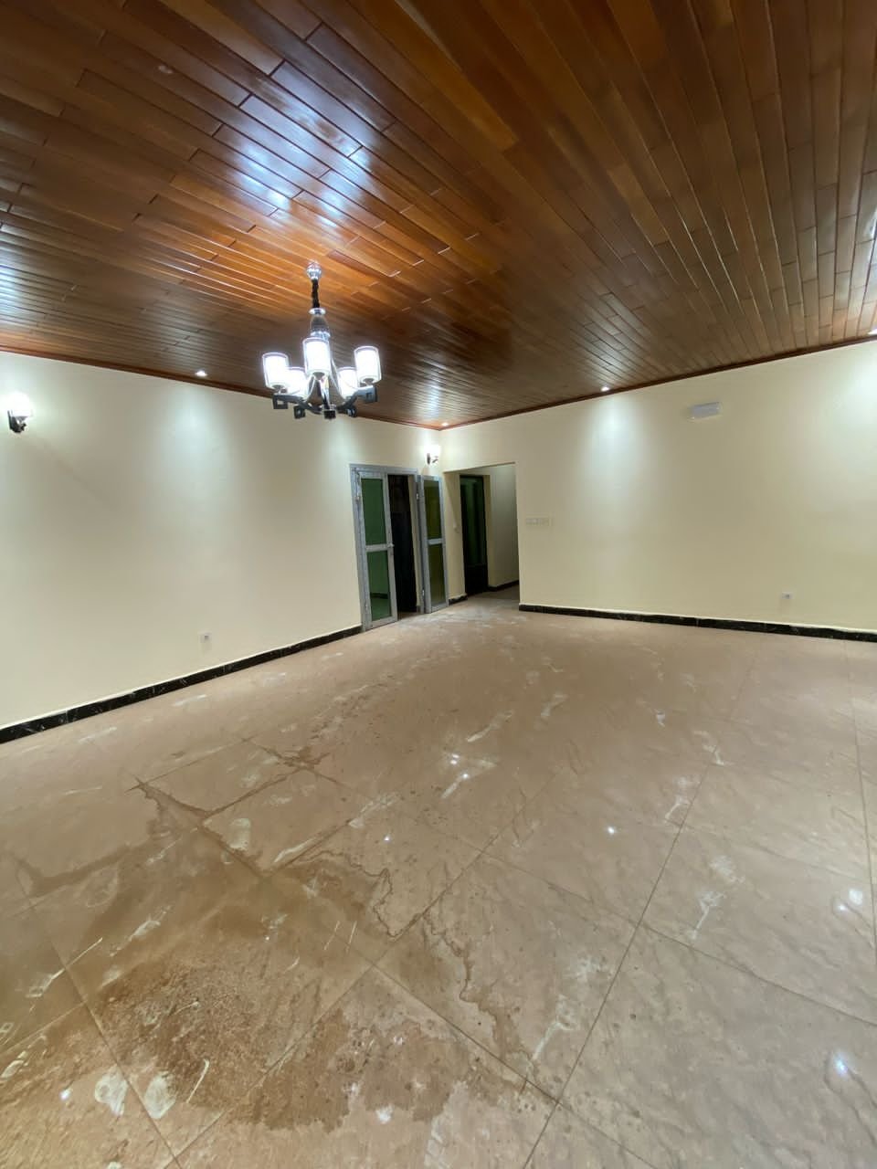 Appartement moderne à louer, Odza, Yaoundé 