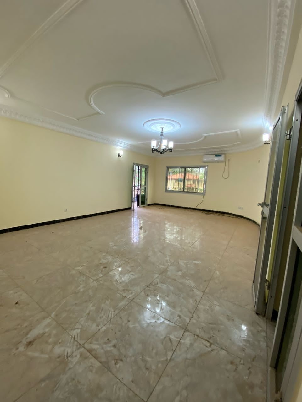 Appartement moderne à louer, Odza, Yaoundé 