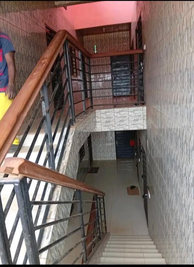 Studio moderne à louer, Essos, Yaoundé 