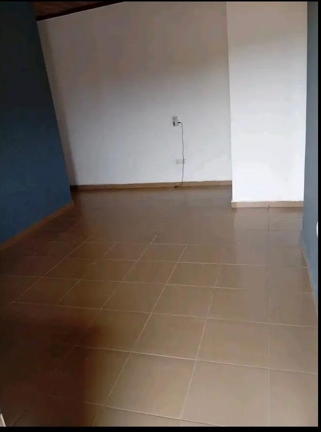 Studio moderne à louer, Essos, Yaoundé 