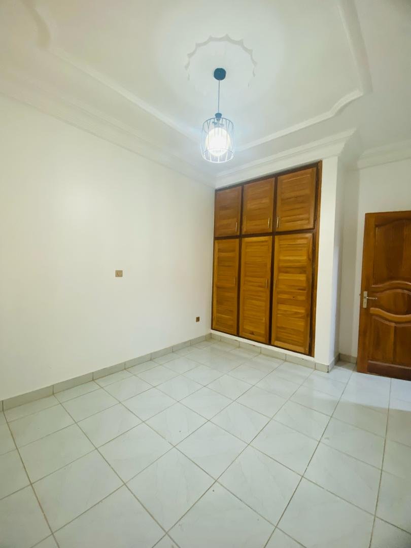 Appartement à louer, Odza, Yaoundé 