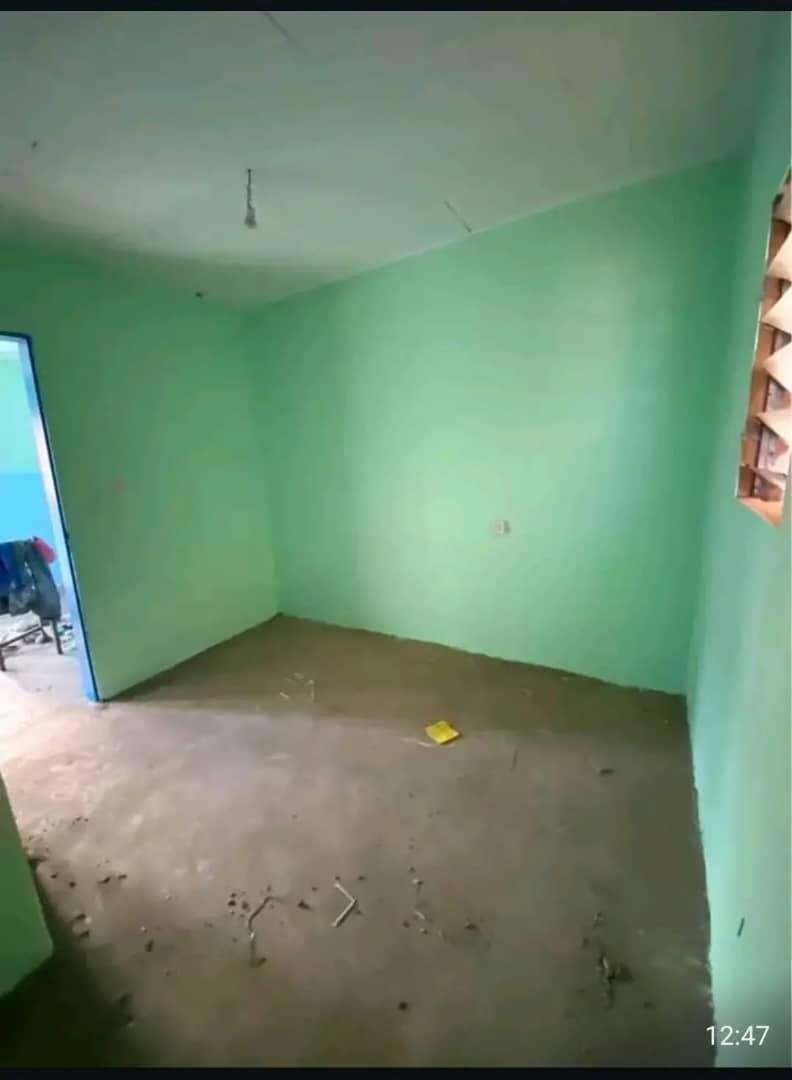 Studio à louer, Tongolo, Yaoundé 