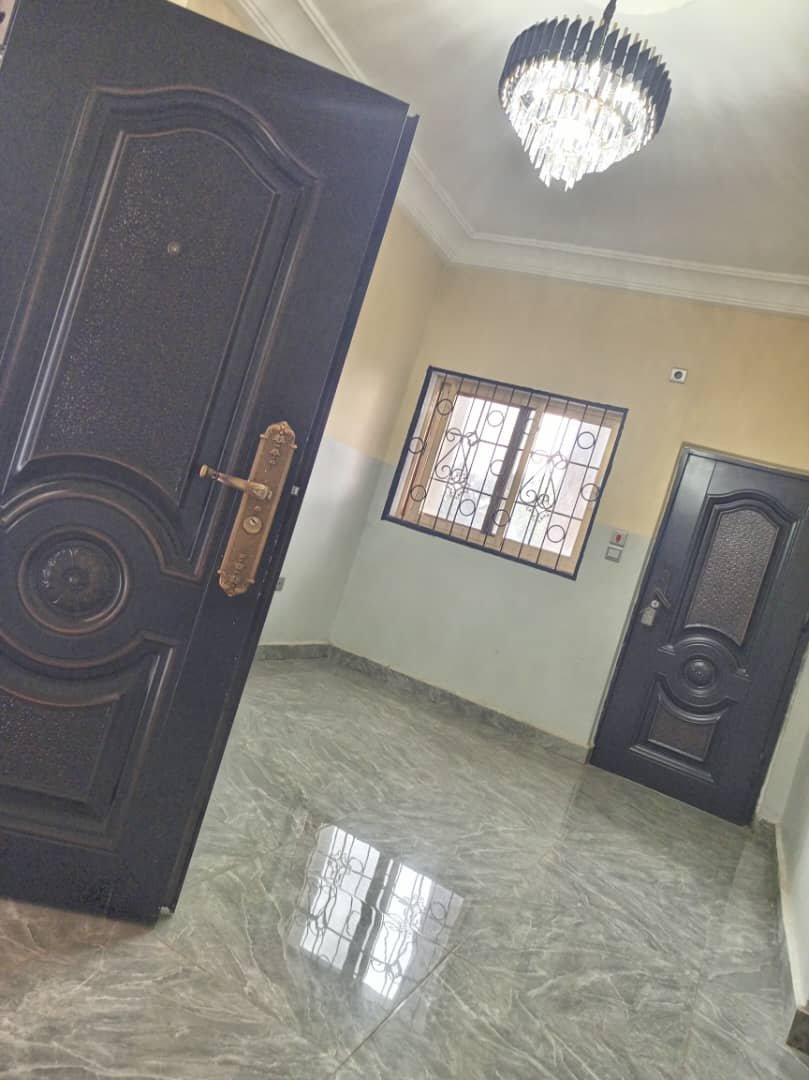 Studio à louer, Essos, Yaoundé 