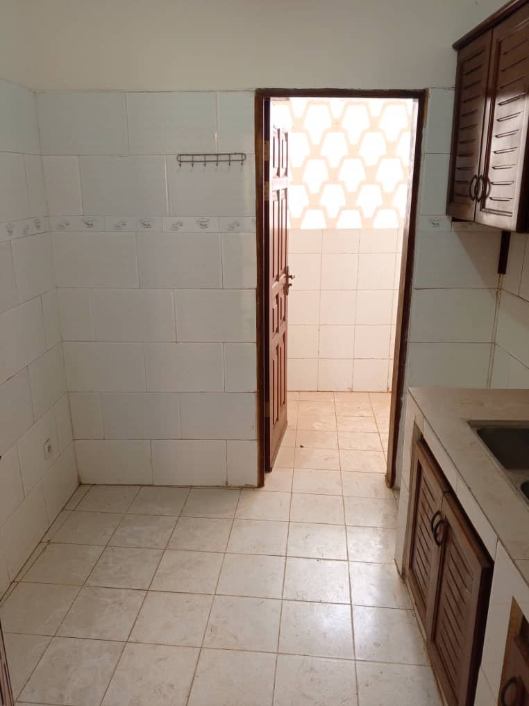 Appartement à louer, Bastos, Yaoundé 