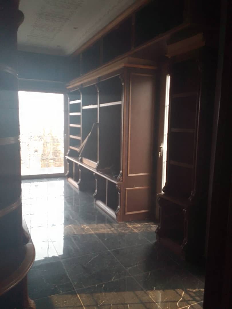 Villa à louer à Bastos, Yaoundé 