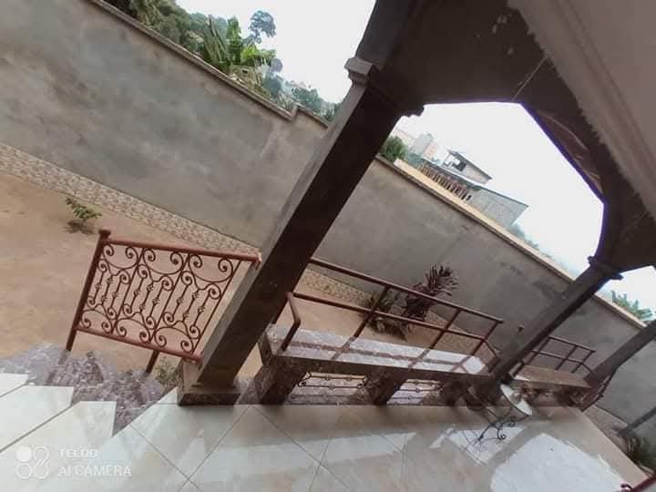 Villa à vendre, Mimboman, Yaoundé