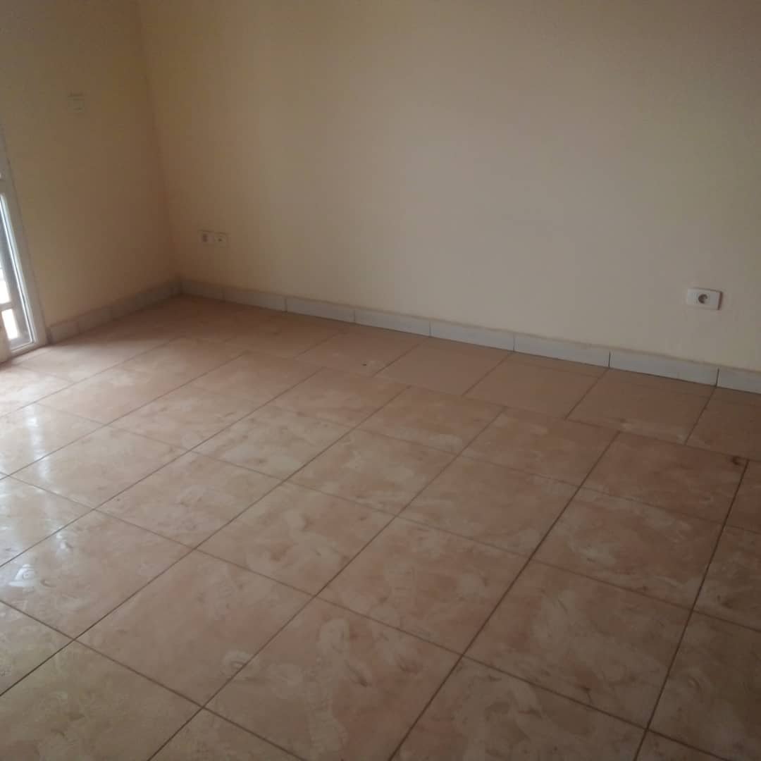 Appartement à louer à nkol-eton, Yaoundé 
