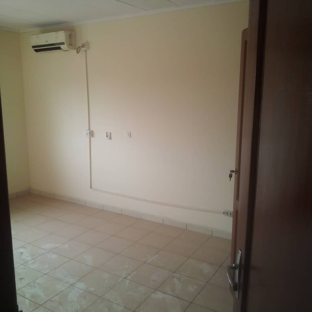 Appartement à louer à nkol-eton, Yaoundé 
