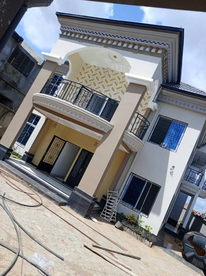 Duplex à vendre, Odza, Yaoundé 
