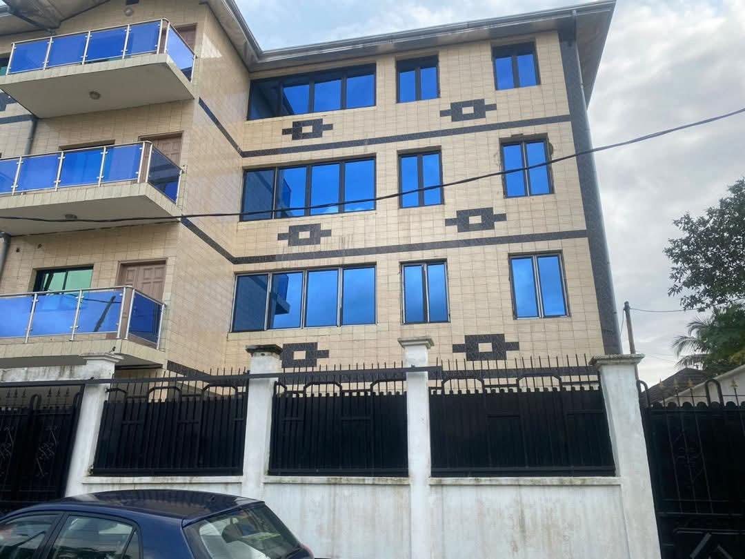 Immeuble à vendre, Makepe, Douala 