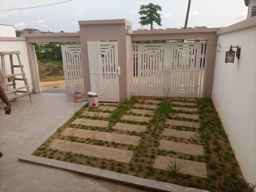 Duplex à vendre, cité Chirac, Douala 