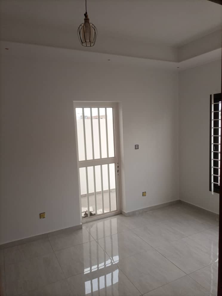 Duplex à vendre, cité Chirac, Douala 